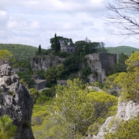 Photo de France - Le Cirque de Mourèze et le Lac du Salagou